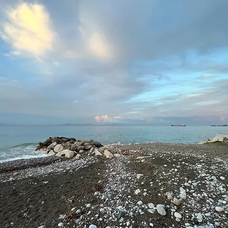 Blue Waves House 1 *